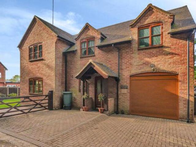 House for sale in Wrecclesham, Fole