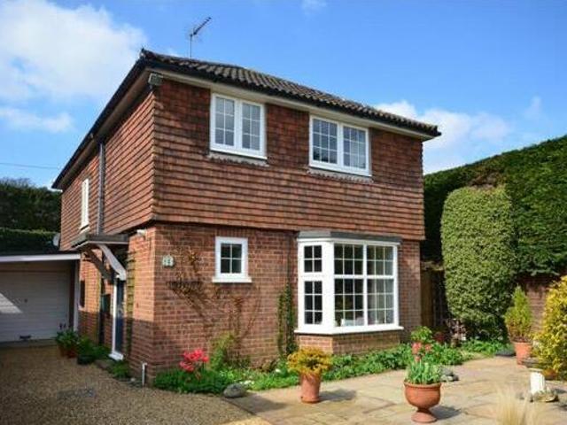 House for sale in Hog Hatch, Waverley