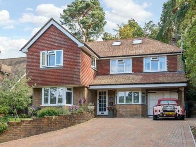 House for sale in Fole, Surrey