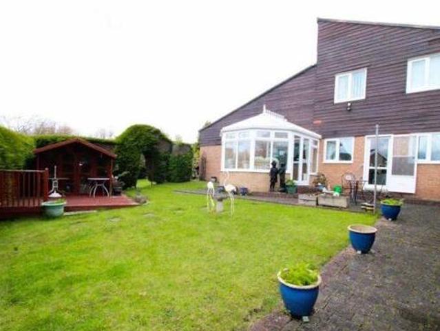 House for sale in Oxclose, Washington