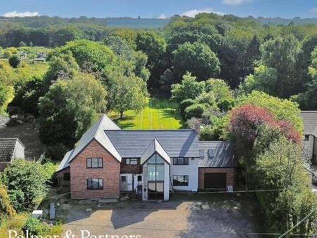 House for sale in Felixstowe, Suffolk