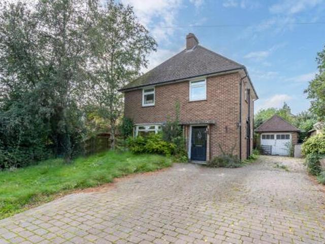 House for sale in Littlecote, West Sussex