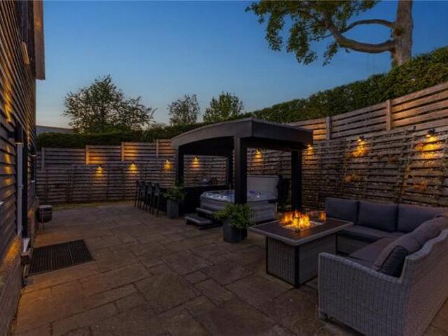 Farm for sale in St Albans, Five Acres