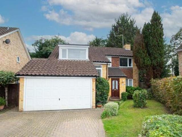 House for sale in Fleet, Hart