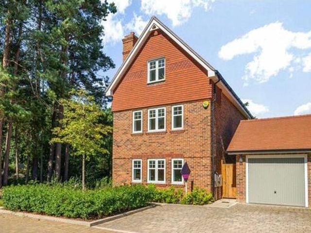 House for sale in Hartland Village, Hart