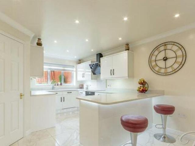 House for sale in Potters Corner, East Midlands