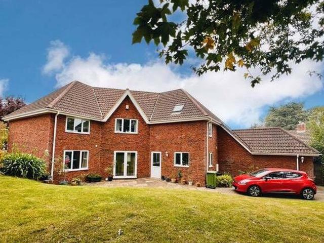 House for rent in Lyons, Greater London