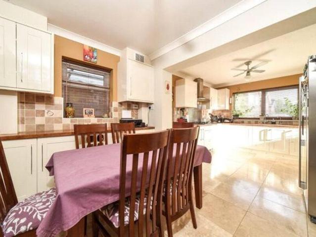 Farm for sale in Earley