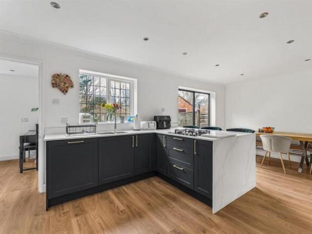 Farm for sale in Spring Park, Luton