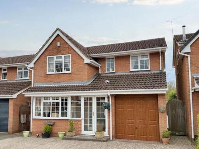 House for sale in Camp Hill, Warwickshire