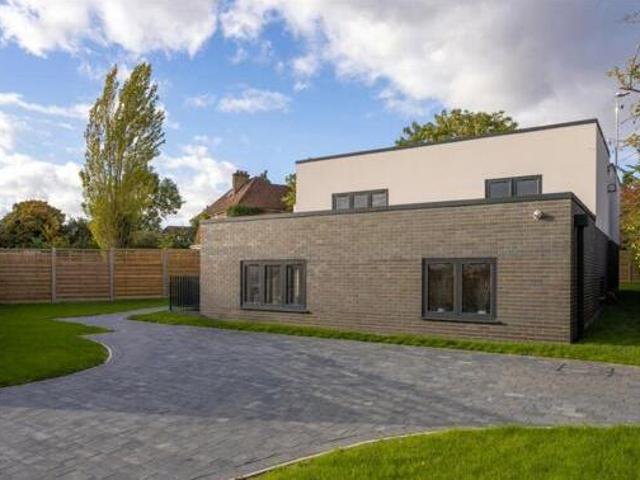 House for sale in Gerrards Cross, Denham