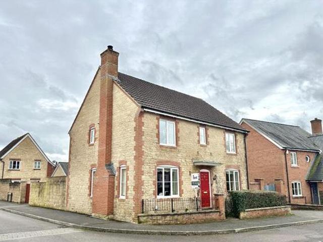 House for sale in Brompton, Gillingham