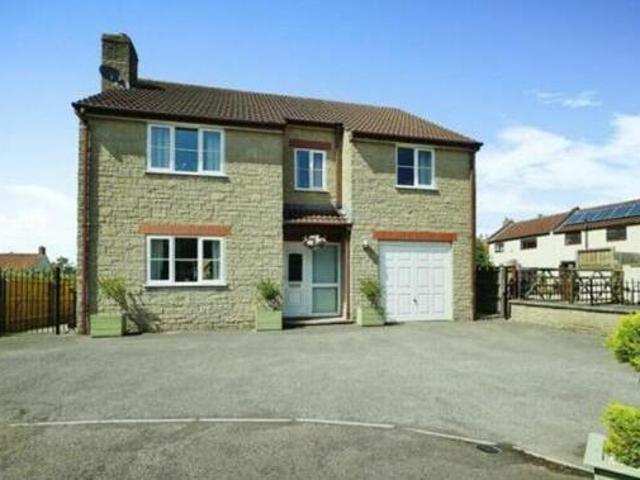 House for sale in Glastonbury, Somerset