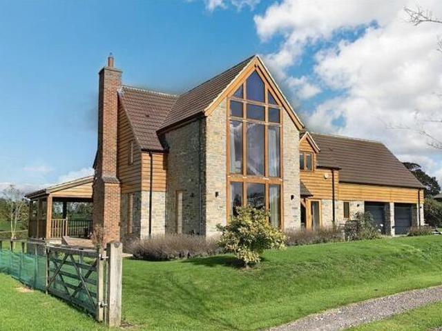 House for sale in Glastonbury, Somerset
