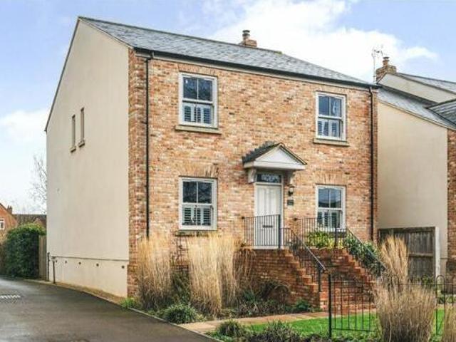 House for sale in Gloucester, Gloucestershire