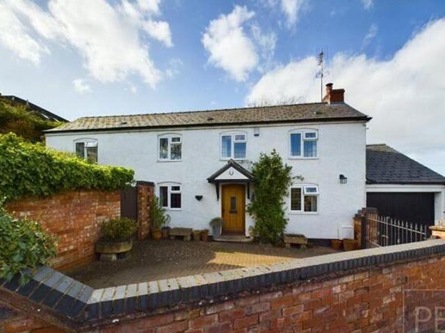 House for sale in Gloucester, Gloucestershire