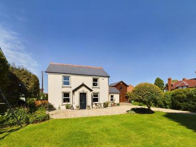 House for sale in Gloucester, Gloucestershire