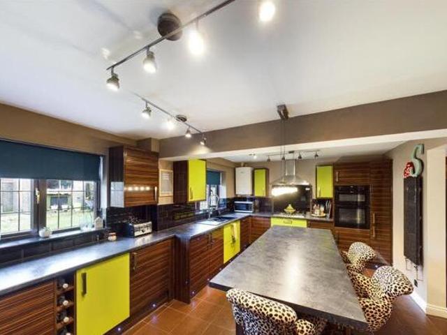 House for sale in Gloucester, Gloucestershire