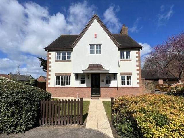 House for sale in Gloucester, Gloucestershire
