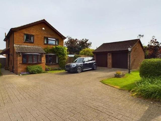 House for sale in Gloucester, Gloucestershire
