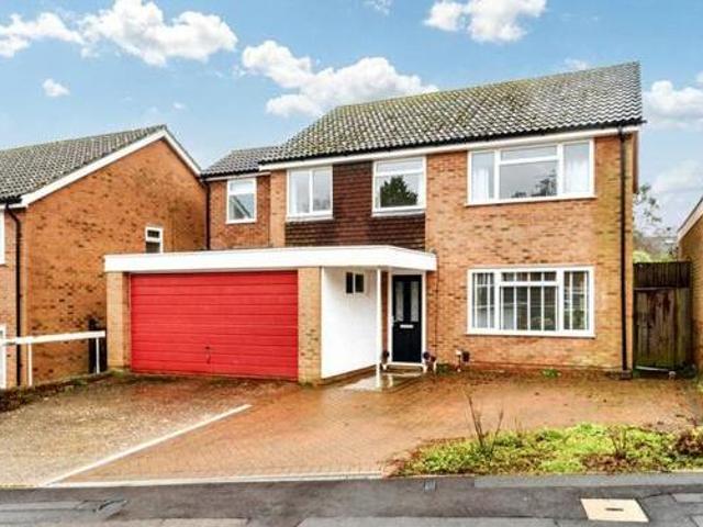 House for sale in Fole, Surrey