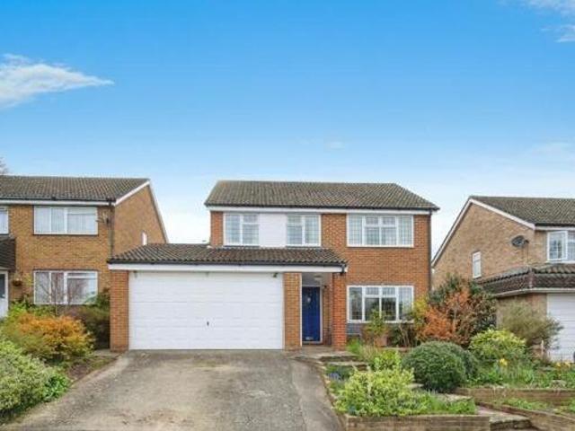 House for sale in Fole, Surrey