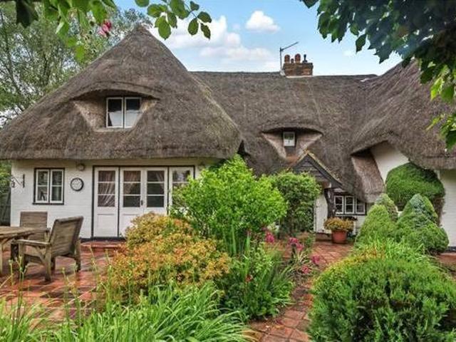 House for sale in Hampshire
