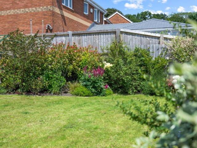 Farm for sale in Pant Lasau, Nangreaves