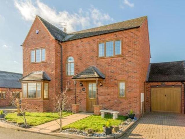 House for sale in The Straits, Dudley