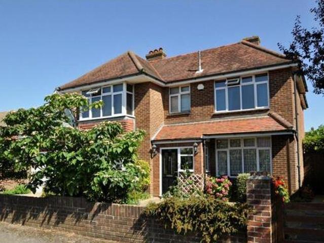 House for sale in Middlecroft, Hampshire