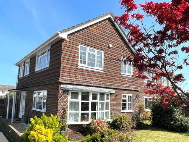 House for sale in Middlecroft, Hampshire