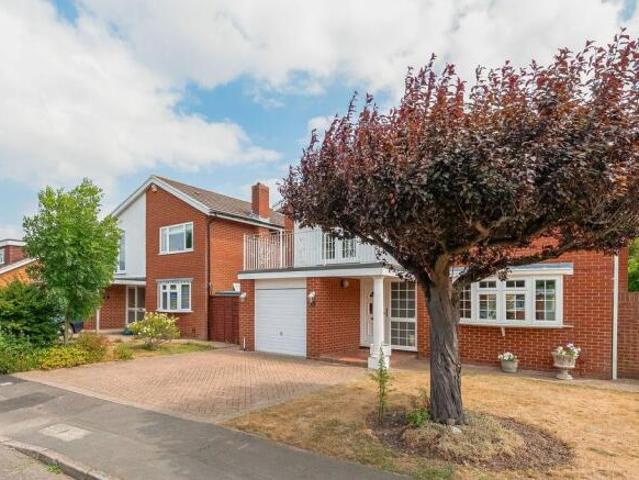 Farm for sale in Wexham Court, Slough