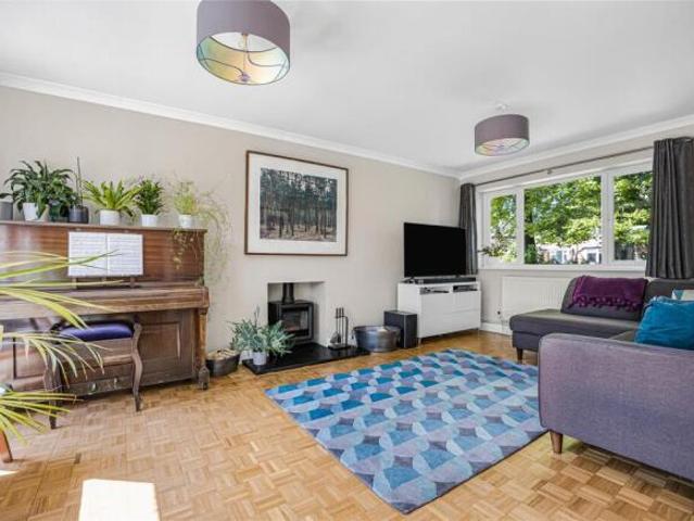 Property for sale in Reading