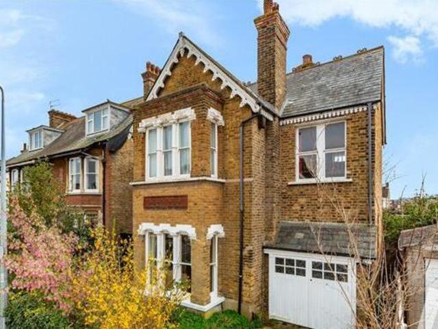 House for sale in Kings Farm, Hamerton