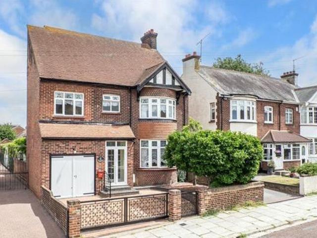 House for sale in Gravesend, Gravesham