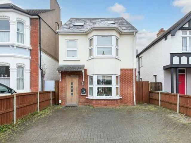 House for sale in Kings Farm, Hamerton