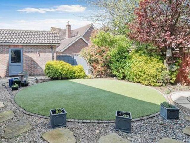 House for sale in South Stifford, Grays