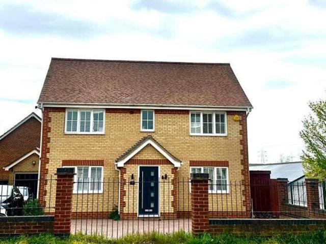 House for sale in Grays, Essex