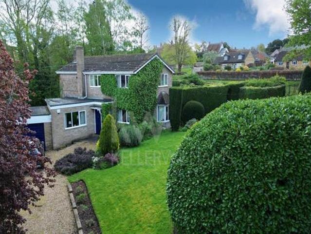 House for sale in Northampton, Northamptonshire