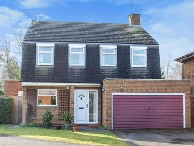 House for sale in Northampton, Northamptonshire