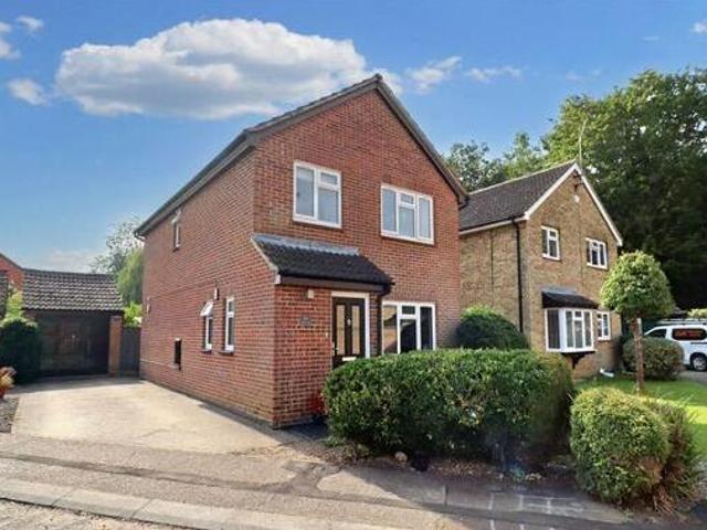 House for sale in Chipping Hill, Essex