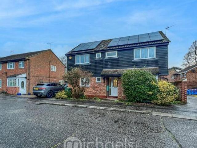 House for sale in Chipping Hill, Essex
