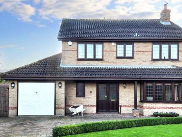 House for sale in Stokesby, Norfolk