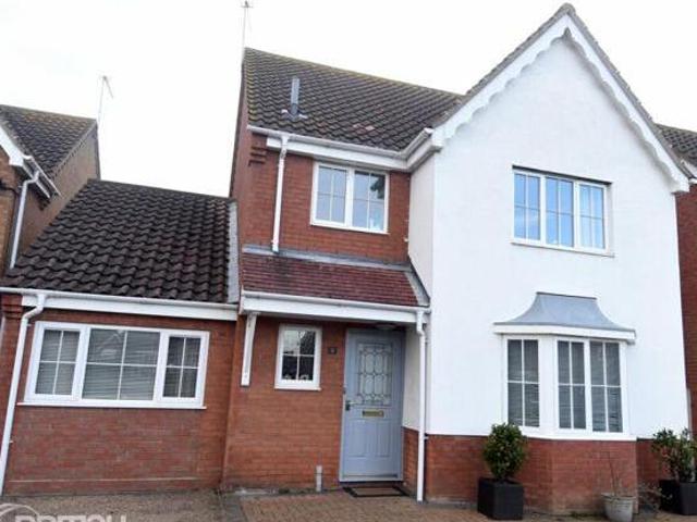 House for sale in Hopton-on-Sea, Stokesby
