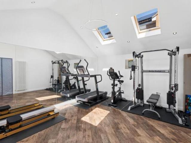 Farm for sale in Fenny Stratford, Milton Keynes