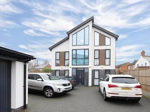 House for sale in Binley, West Midlands