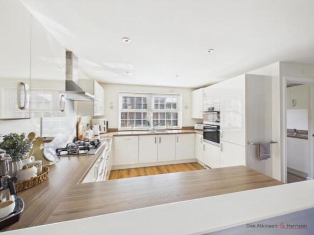 Farm for sale in Hessle, East Riding Of Yorkshire