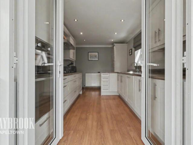 Farm for sale in Chapeltown, South Yorkshire