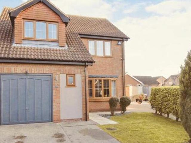 House for sale in Grimsby, North East Lincolnshire