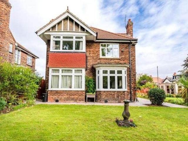 House for sale in Grimsby, North East Lincolnshire